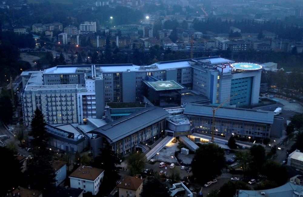 Ospedale Trento aggressione agente transgender