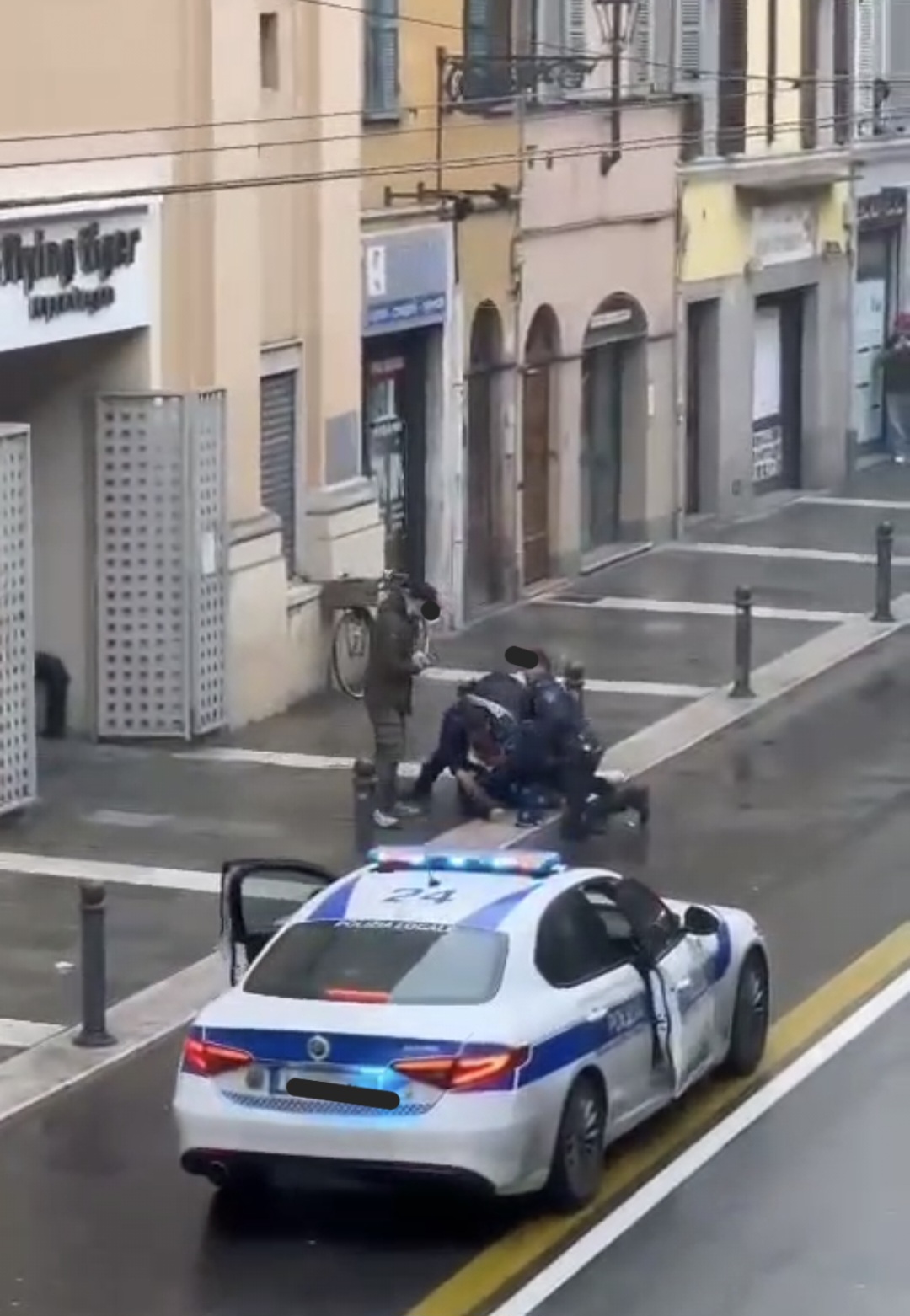 parma aggressione alla polizia locale 11 Difesa Magazine